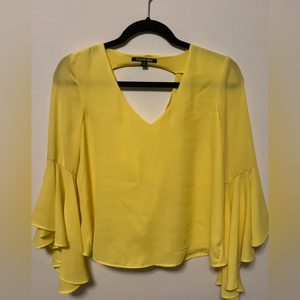 Cute! Gianni Bini bright yellow top. Size XS